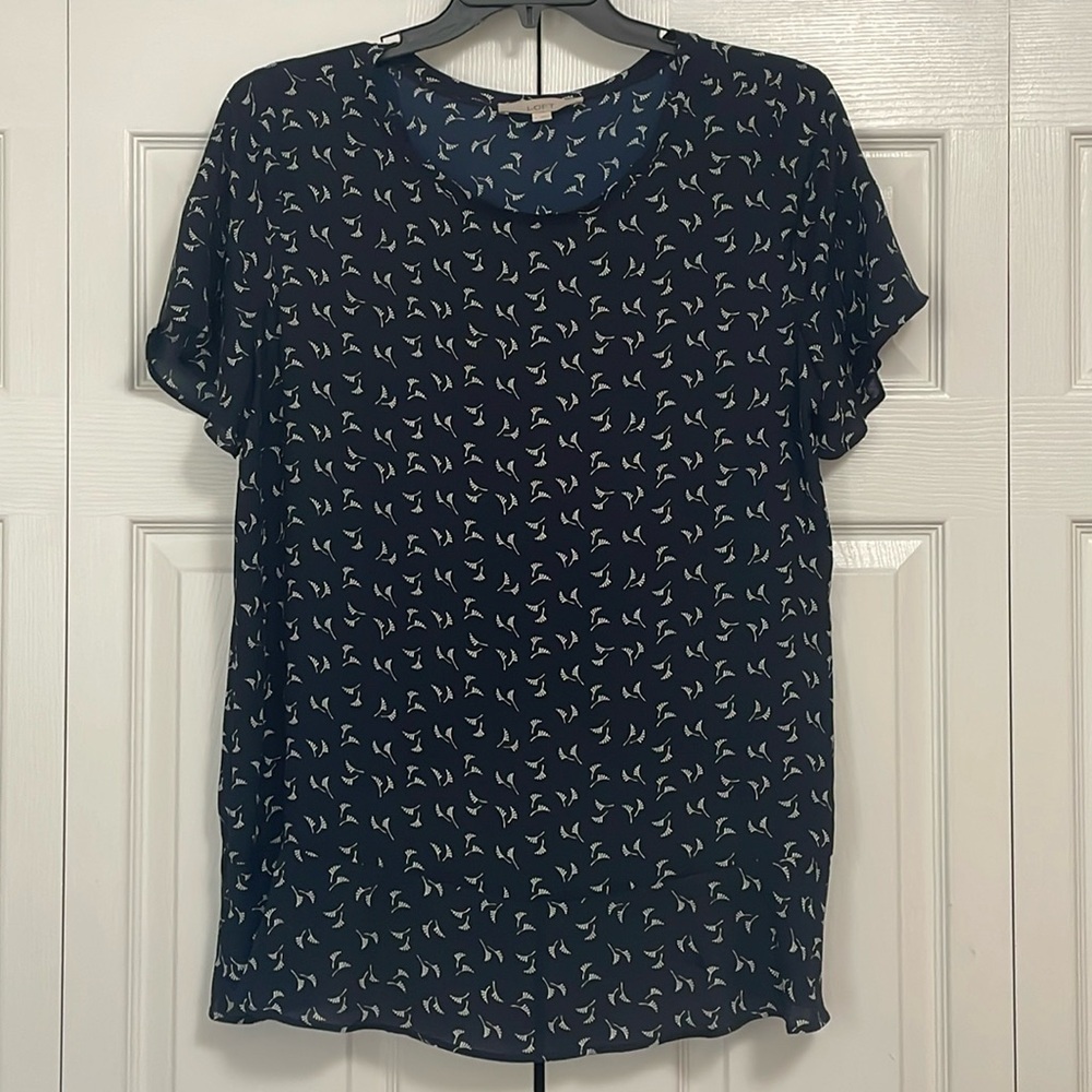 EUC LOFT blouse. Large. Semi Sheer. Navy blue. Criss cross drape pattern on back